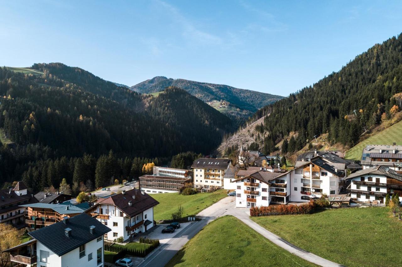 Piculin Alpin Apartments San Martino in Badia Εξωτερικό φωτογραφία